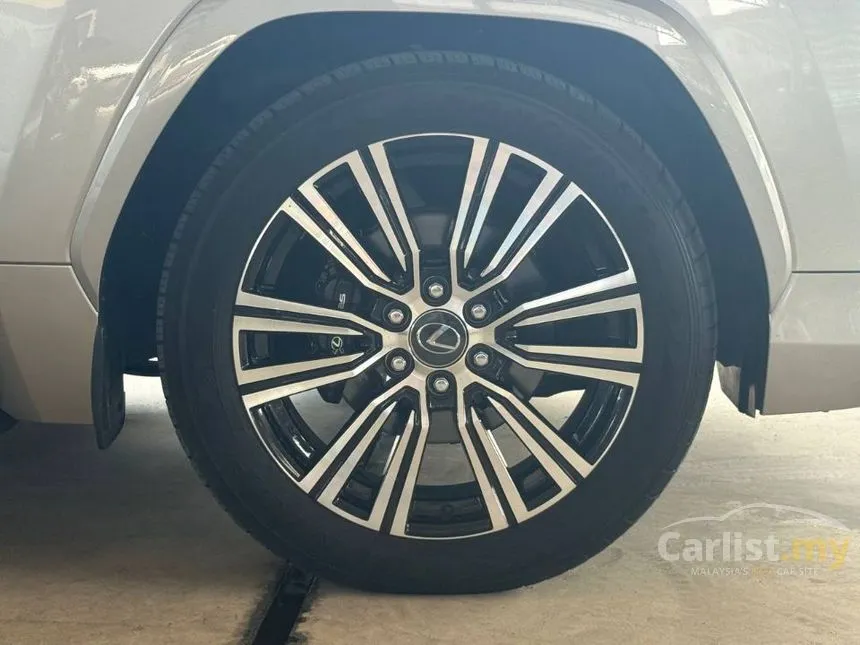 2024 Lexus LX 600 7 seater SUV