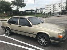 1995 Volvo 940 2.3 GL Sedan