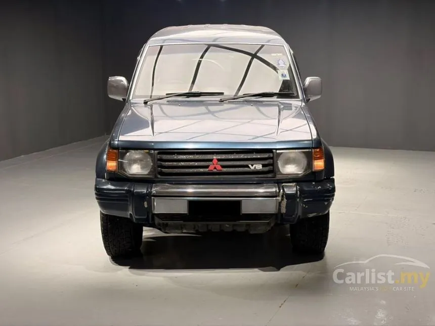 1996 Mitsubishi Pajero SUV