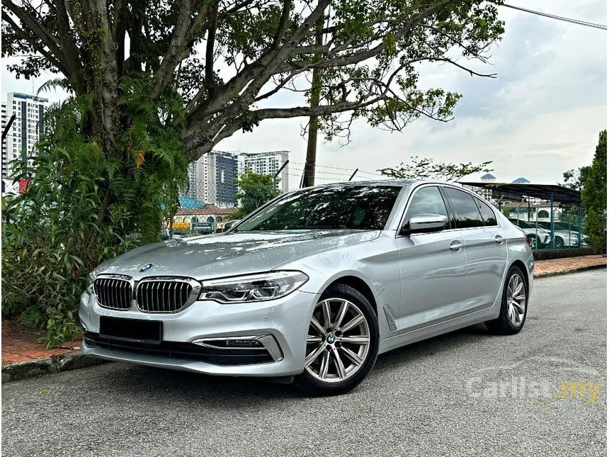2020 BMW 520i Luxury Sedan