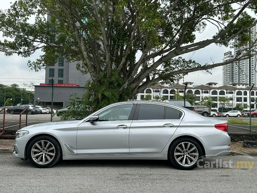 2020 BMW 520i Luxury Sedan