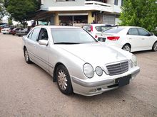 2000 Mercedes-Benz E240 2.4 Elegance Sedan