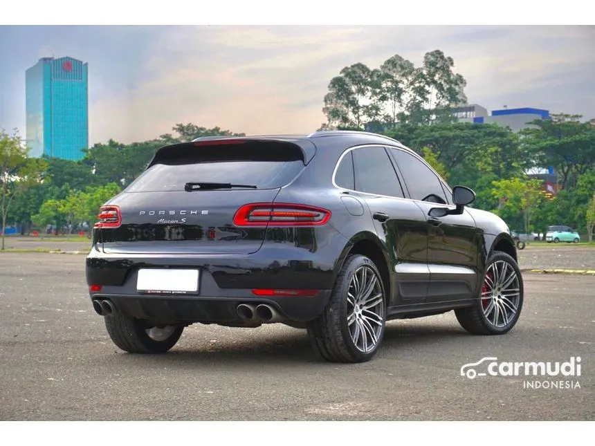 2015 Porsche Macan S SUV