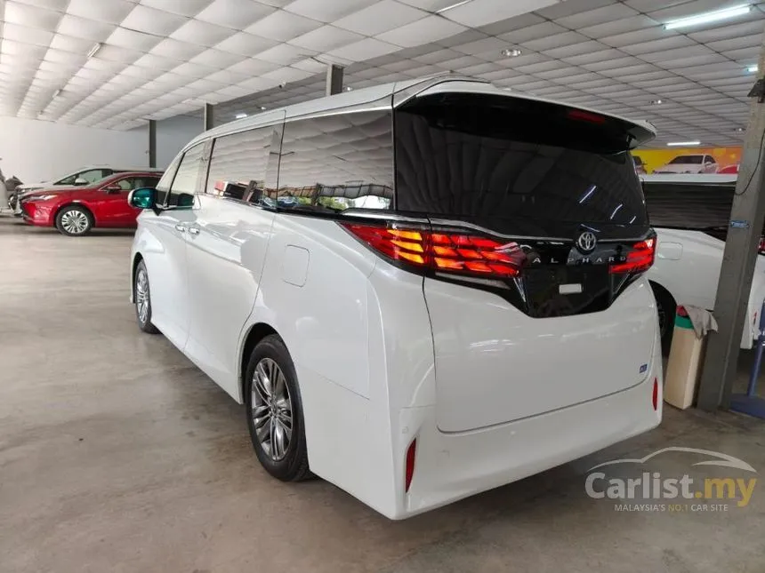 2024 Toyota Alphard Z 7-Seater MPV