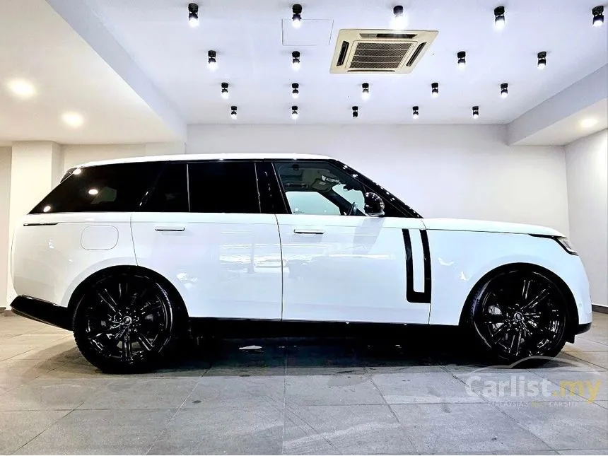 2022 Land Rover Range Rover D300 Vogue SUV