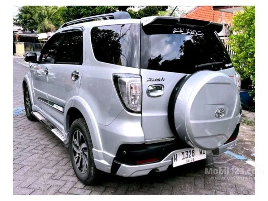 Jual Mobil Toyota Rush 2015 TRD Sportivo 1.5 di Jawa Timur Automatic SUV Silver Rp 165.000.000