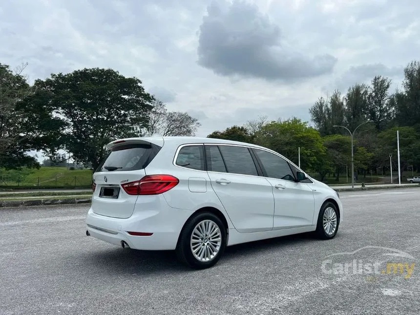2015 BMW 220i Gran Tourer MPV