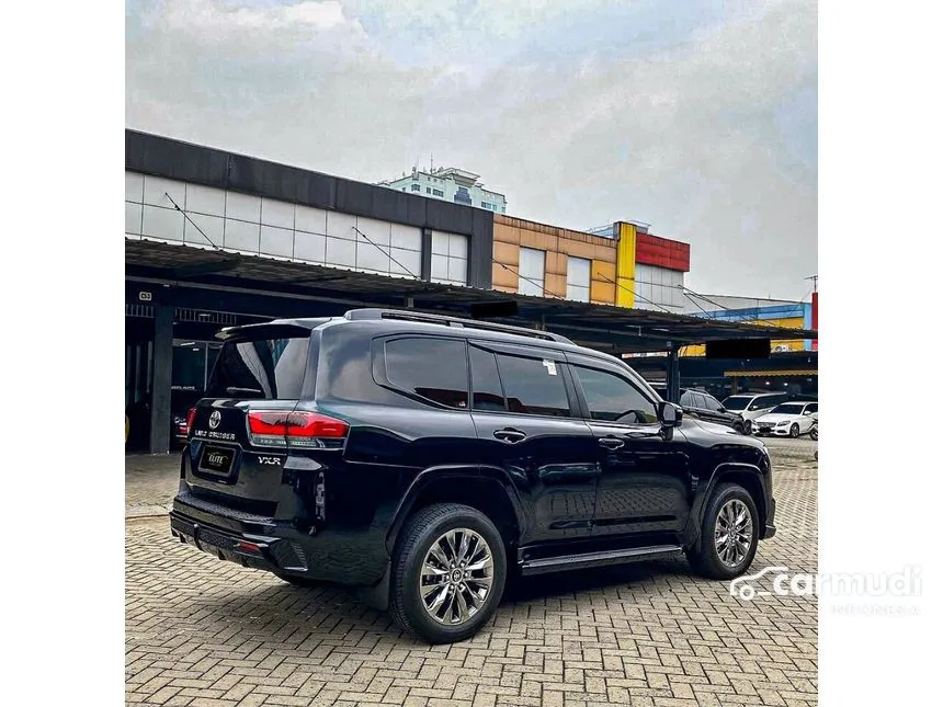 2023 Toyota Land Cruiser VX-R 70th Anniversary SUV