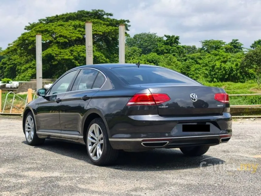 2018 Volkswagen Passat TSI Highline Sedan