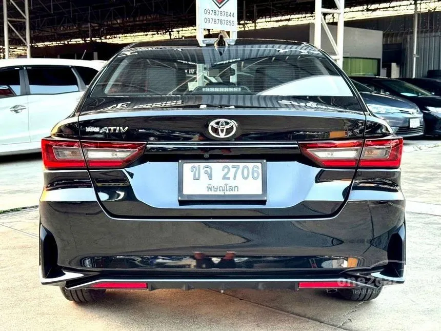 2024 Toyota Yaris Ativ Smart Sedan