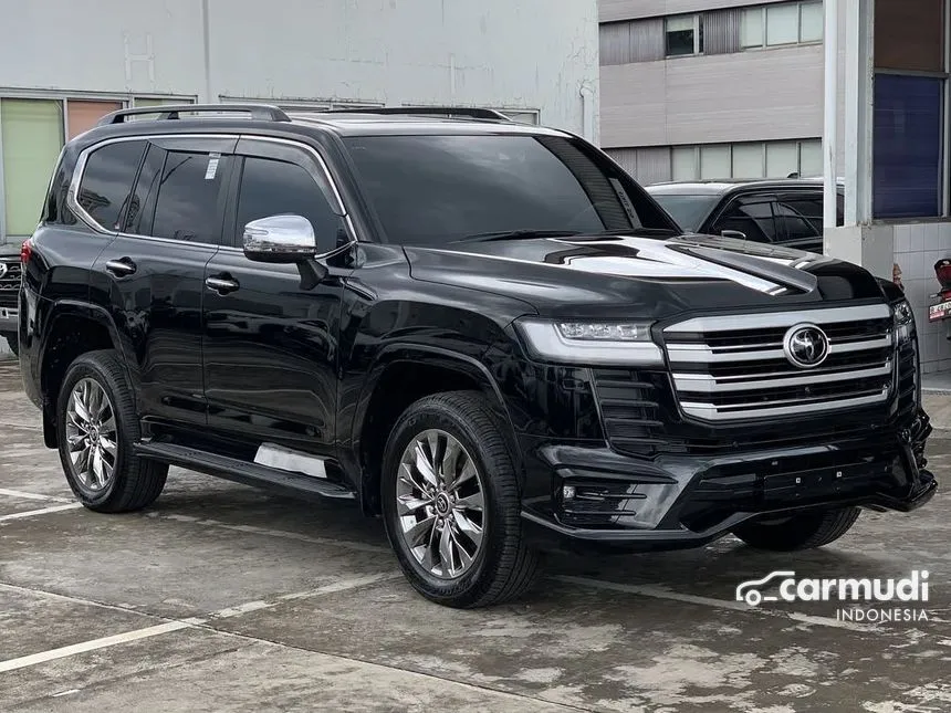 2026 Toyota Land Cruiser 300 VX-R SUV