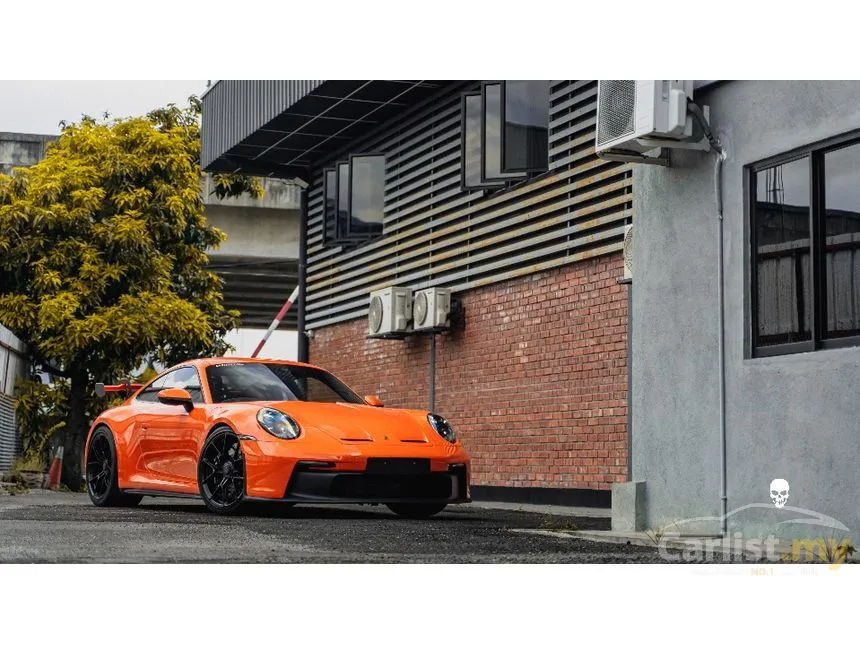 2023 Porsche 911 Carrera 4 GTS Coupe