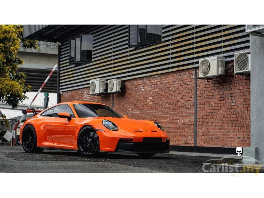 2023 Porsche 911 Carrera 4 GTS Coupe