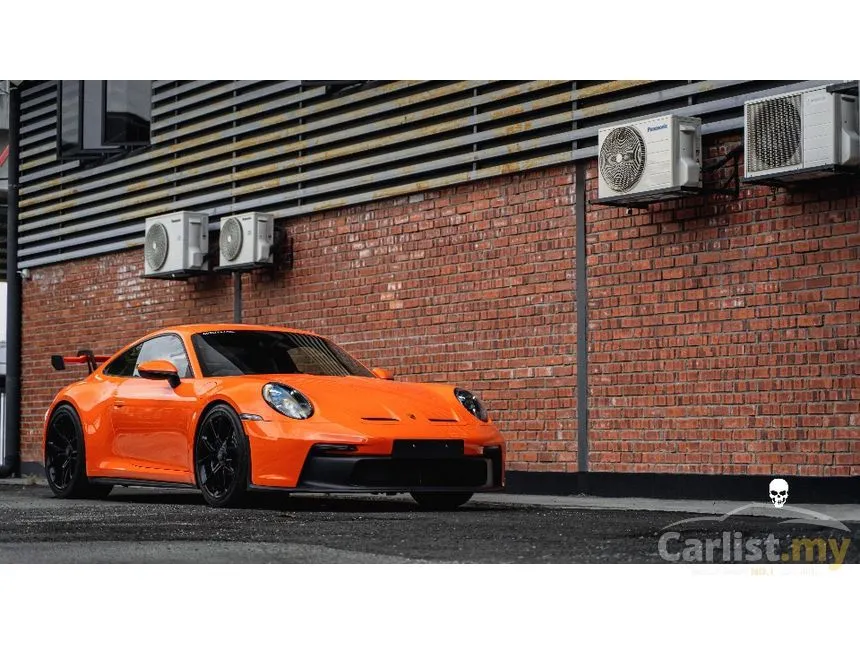 2023 Porsche 911 Carrera 4 GTS Coupe