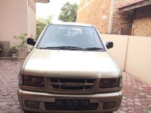 Isuzu Panther LS 2.5 Hi-Grade Tahun 2002 - PAJAK LUNAS SAMPAI JANUARI 2019
