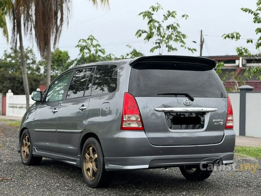 2005 Toyota Innova G MPV
