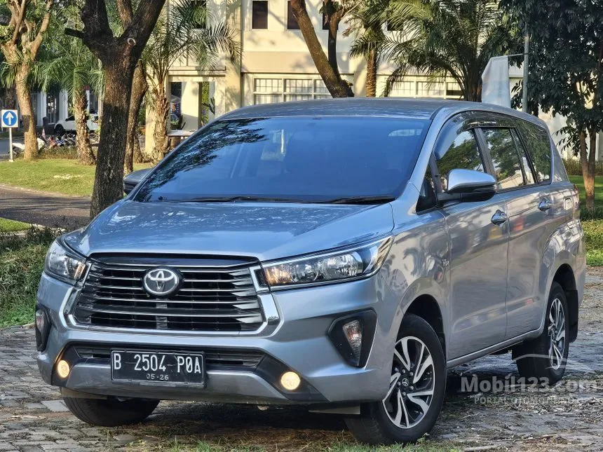 Jual Mobil Toyota Kijang Innova 2021 G 2.0 di Jawa Tengah Automatic MPV Silver Rp 299.000.000