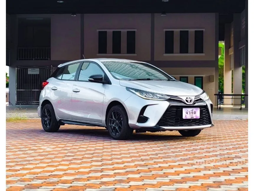 2021 Toyota YARIS Sport Hatchback