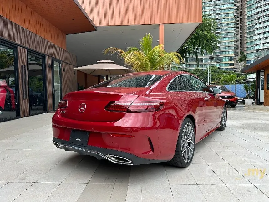 2022 Mercedes-Benz E200 AMG Sedan