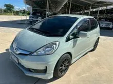 2013 Honda JAZZ 1.5 (ปี 08-14) SV Hatchback