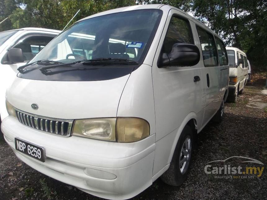 2005 kia pregio van