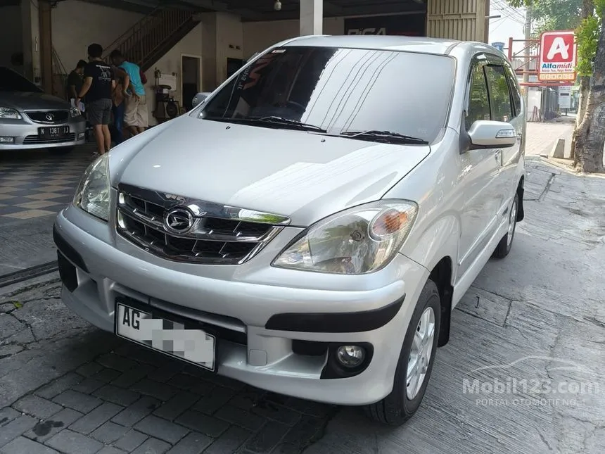 Jual Mobil Daihatsu Xenia 2011 Li FAMILY 1.0 di Jawa Timur Manual MPV Silver Rp 94.000.000