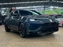 2023 Lamborghini Urus Performante 4.0 V8 ( 5 Seaters ) Akrapovic Exhaust Carbon Look Interior