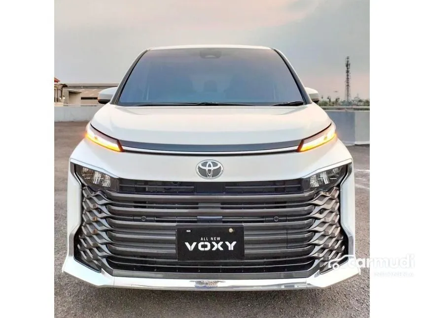 Jual Mobil Toyota Voxy 2024 2.0 di DKI Jakarta Automatic Van Wagon Putih Rp 604.700.000