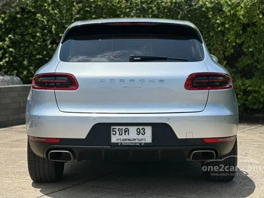 2016 Porsche MACAN SUV