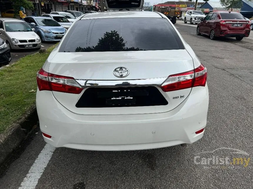 2014 Toyota Corolla Altis V Sedan