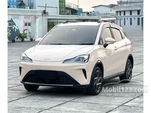2024 Neta V-II Hatchback