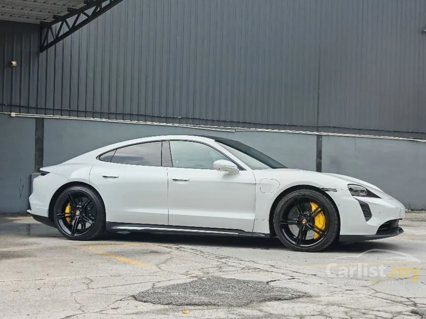 2020 Porsche Taycan 4S Sedan