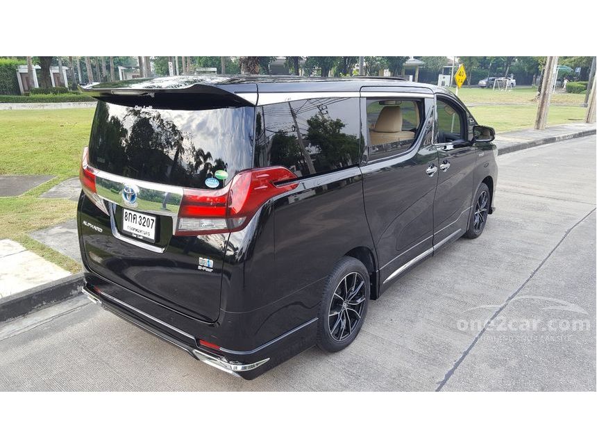 2018 Toyota Alphard HV Van