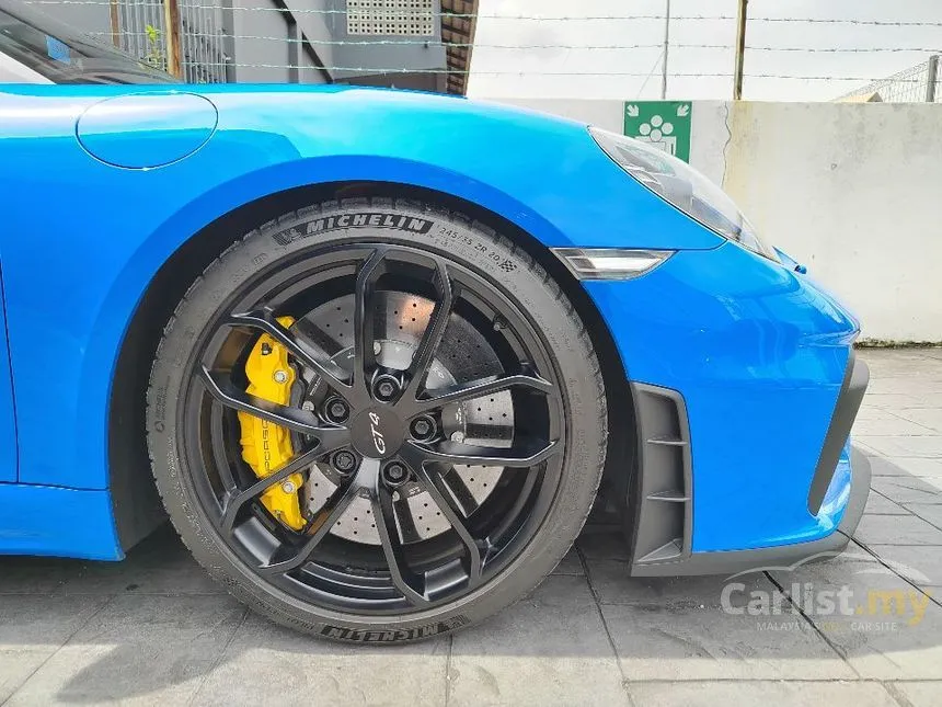 2022 Porsche 718 Cayman GT4 Coupe