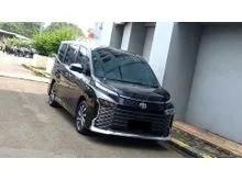 2023 Toyota Voxy 2.0 (Non Premium Color) MPV CVT TSS Facelift Camera360 AT Ungu Tua NIK 2023