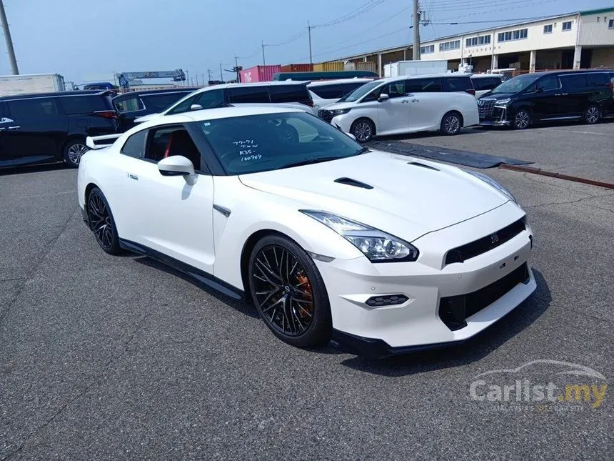 2024 Nissan GT-R Pure Edition Coupe