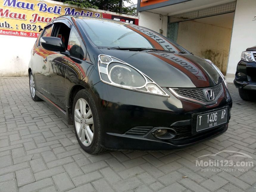 Jual Mobil Honda Jazz 2010 Rs 1 5 Di Jawa Barat Automatic Hatchback Hitam Rp 152 000 000 3989152 Mobil123 Com