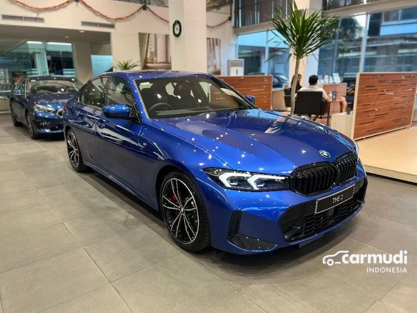 BMW 330i 2023 M Sport Pro 2.0 in Banten Automatic Sedan Blue for Rp 1 ...