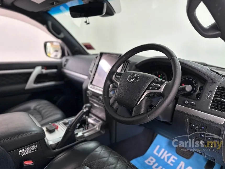 2016 Toyota Land Cruiser ZX SUV