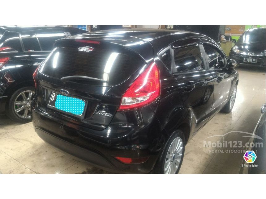 Foto Mobil Ford Fiesta Terbaru - Rommy Car