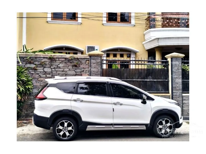 2020 Mitsubishi Xpander CROSS Wagon