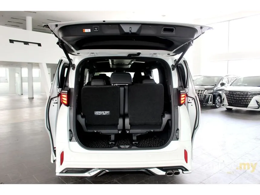 2024 Toyota Alphard Z 7-Seater MPV