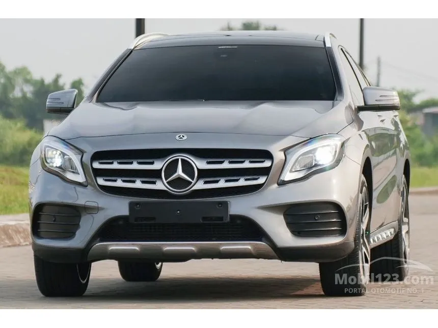 2019 Mercedes-Benz GLA200 AMG Line SUV