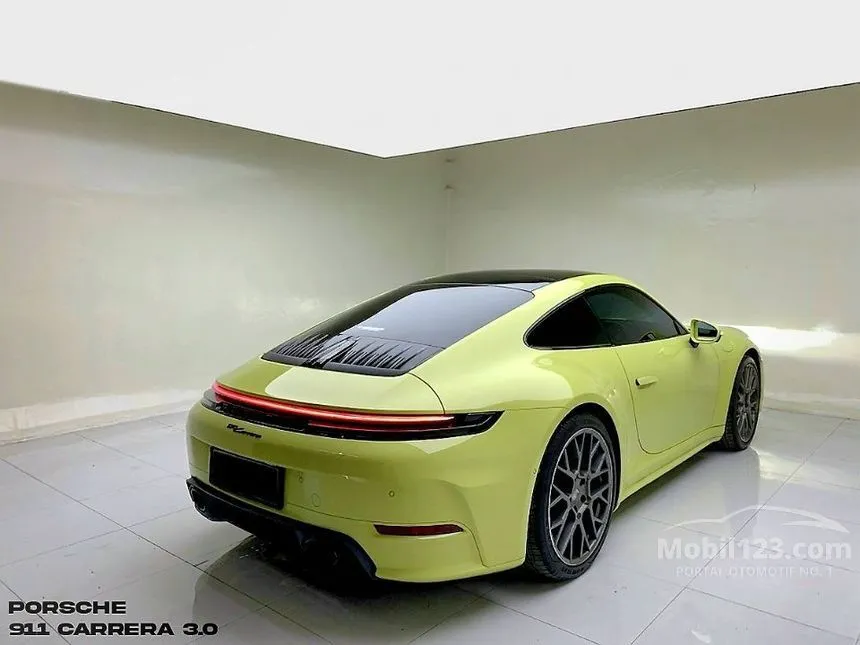 2025 Porsche 911 Carrera Coupe