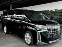 2021 Toyota Alphard 2.5 - 28K KM - SUNROOF - BLACK INTERIOR - ROOF TV - APPLE CARPLAY & ANDROID - LIKE NEW