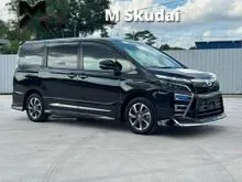 2022 Toyota Voxy 2.0 ZS Kirameki III 2PD 7SEATER 34K KM 5YRS TOYOTA WARRANTY