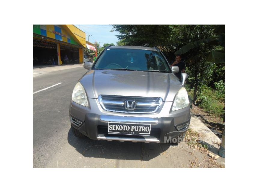 Jual Mobil  Honda  CR V  2004 RD 2 0 di Jawa Timur Manual SUV 