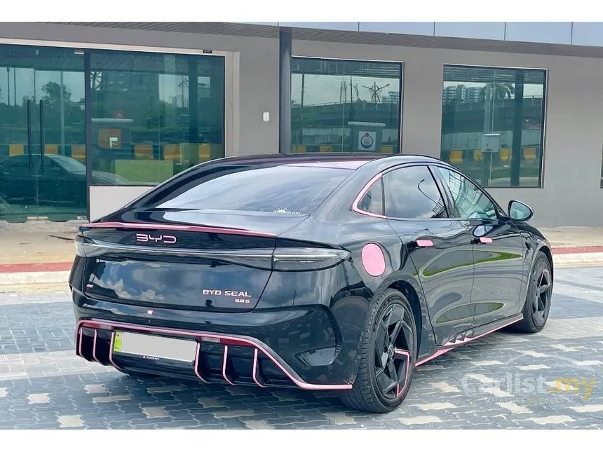 2024 BYD Seal Performance Sedan