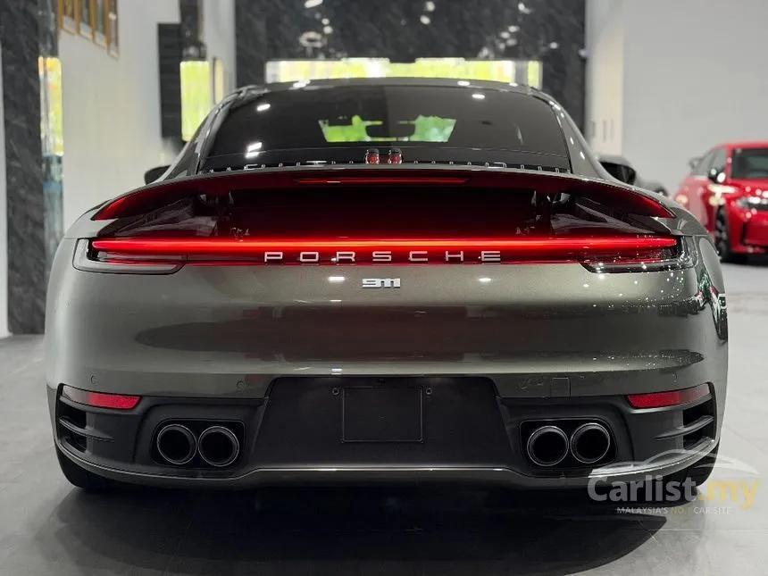 2022 Porsche 911 Carrera S Coupe