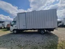 2017 HINO XZU720R-HKMQK3-UBS 4.0